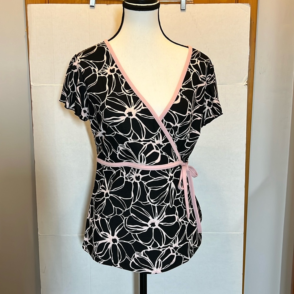 NY&Co women’s top deep vneck sexy blouse cute shoulder faux wrap size medium